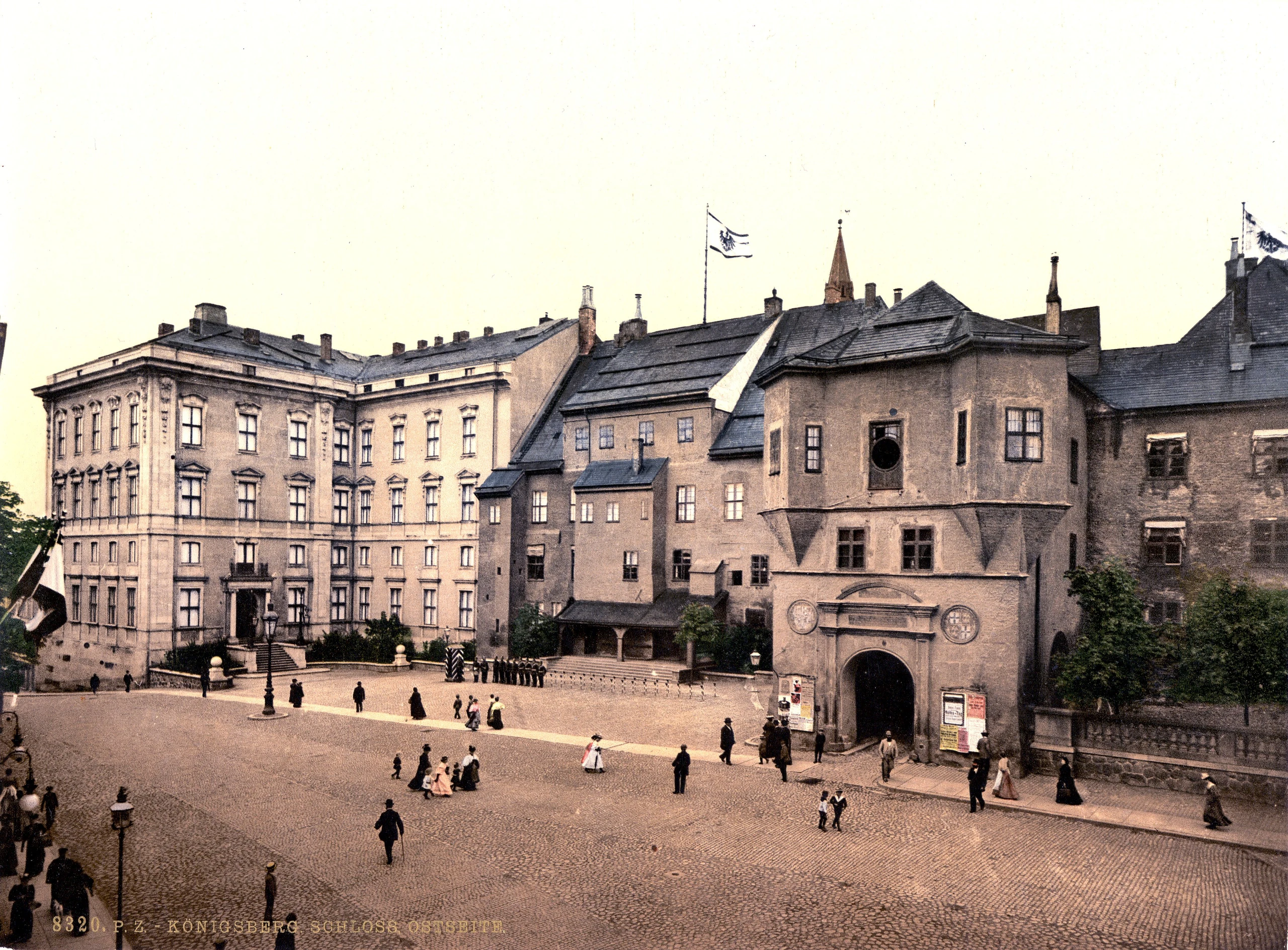 Восточная сторона Королевского замка, около 1900 года. Unknown authorUnknown author. общественное достояние