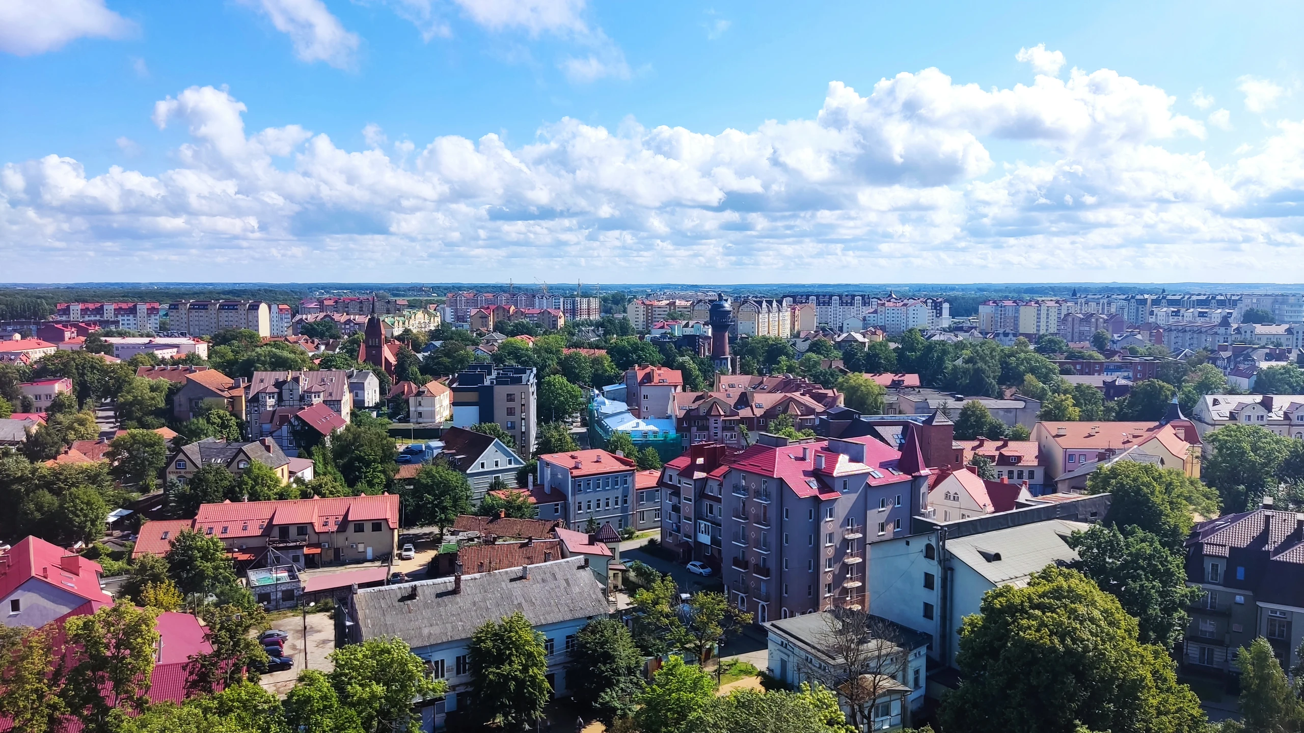Вид на центр Зеленоградска с колеса обозрения. Alexander Grebenkov. CC BY 4.0