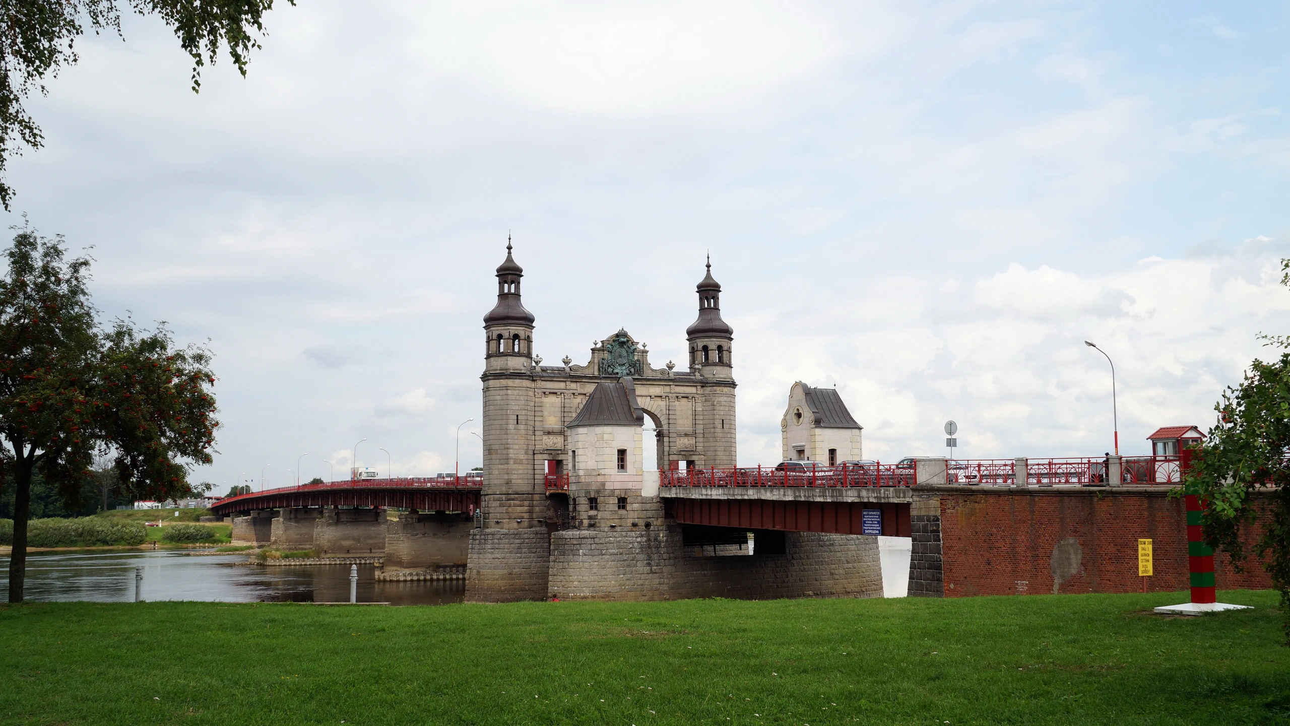 Мост королевы Луизы через Неман в Советске. Edward YS. CC BY-SA 4.0